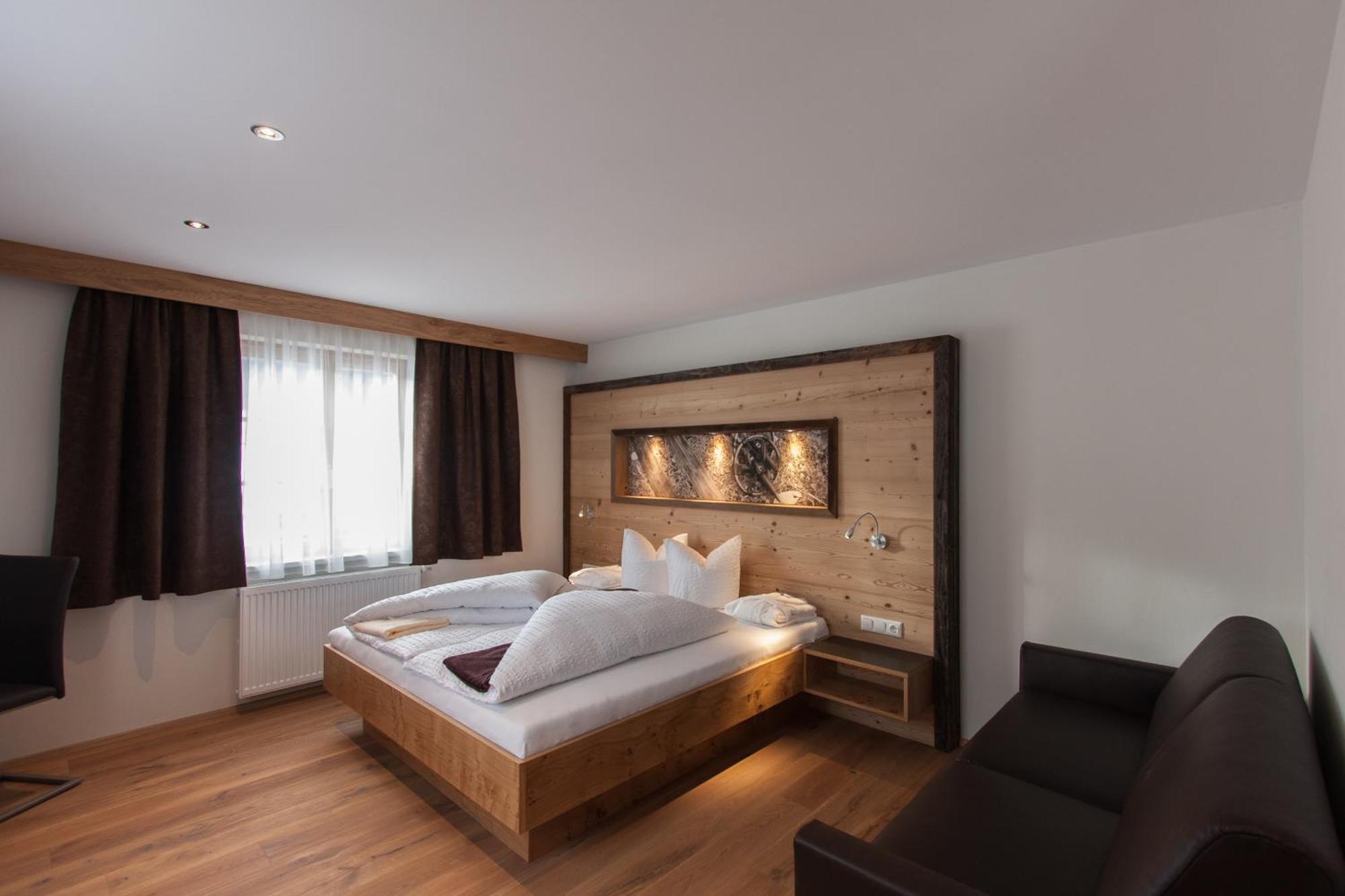 Posthotel Pfunds Exteriér fotografie